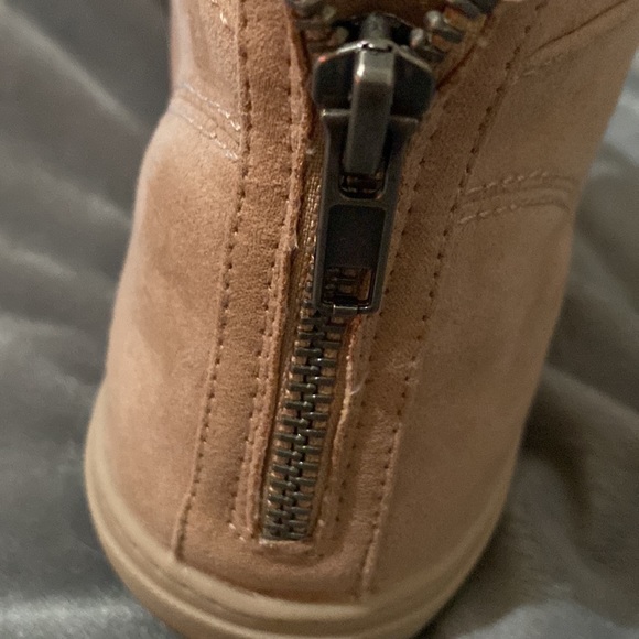 Blush color lace up boots - Picture 14 of 15